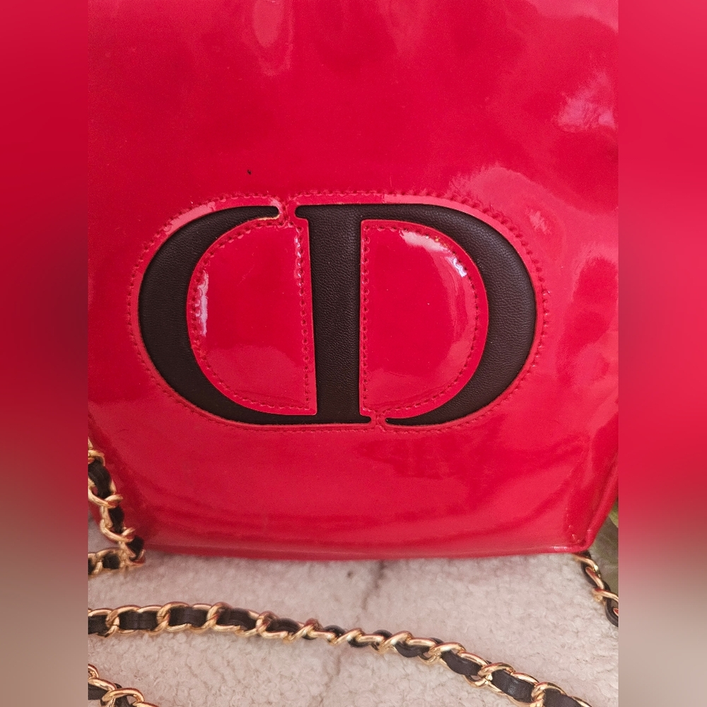 Dior: Red Pouch/bag - Picture 10 of 10